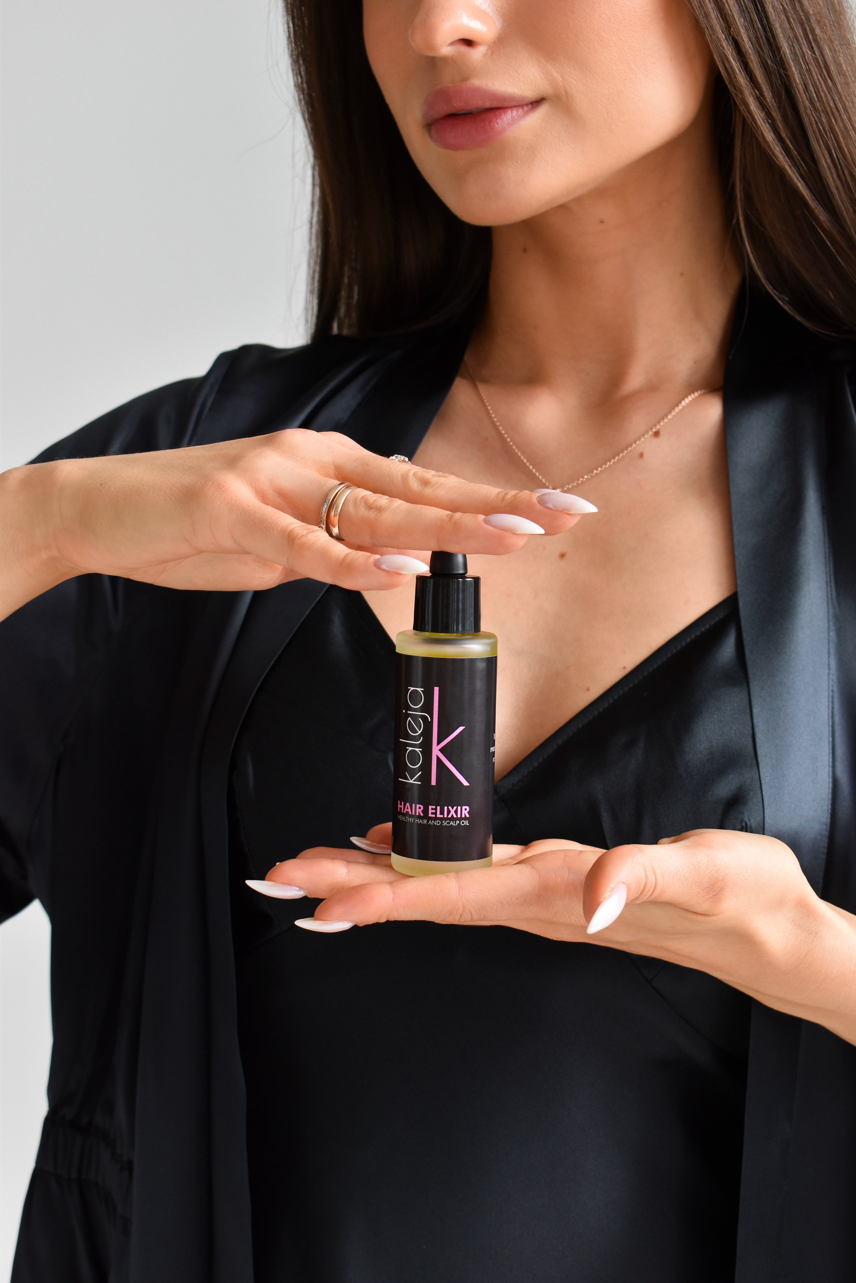 Rosemary Oil for Hair – Why Has It Become One of the Most Popular Hair Care Products?