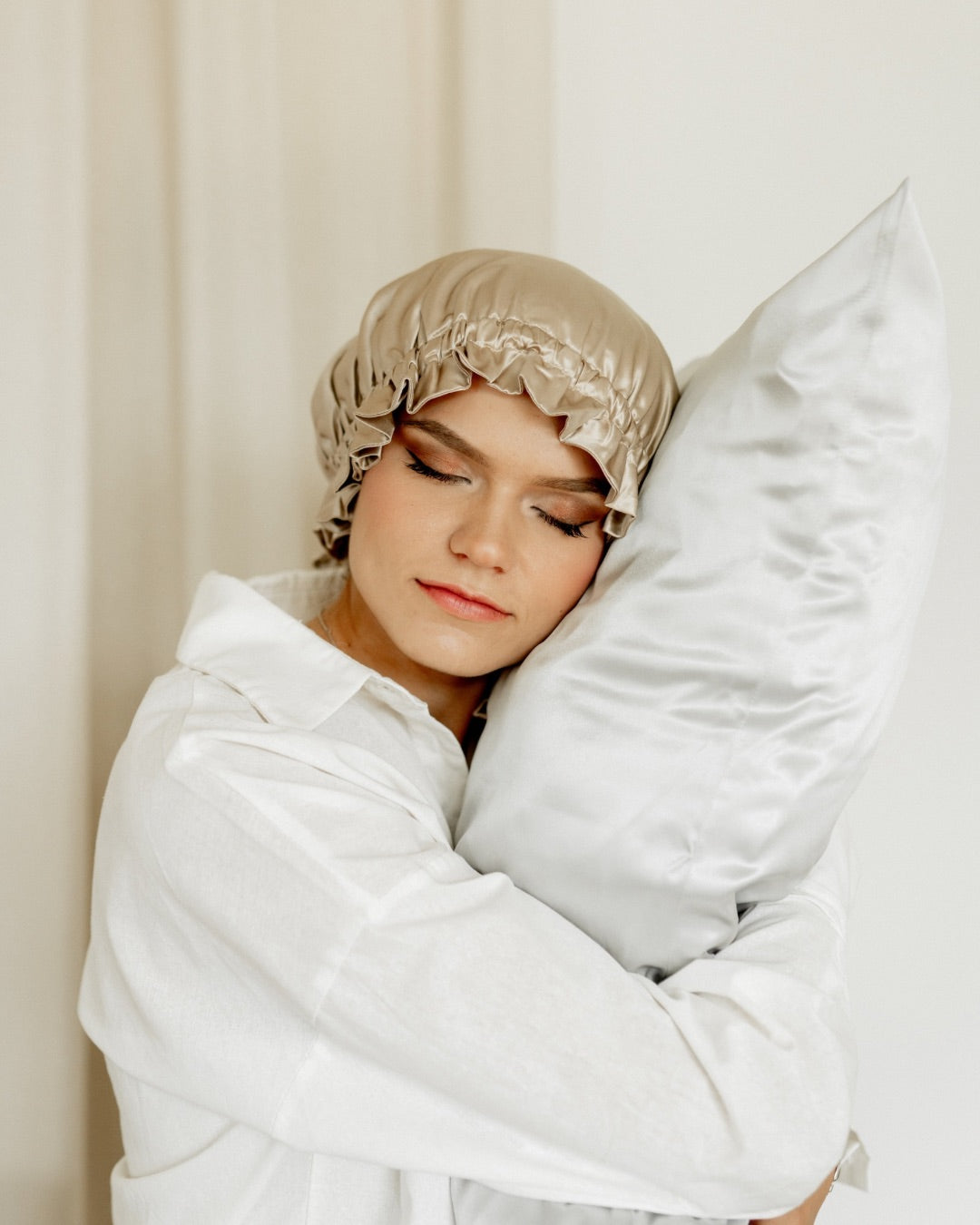 Adjustable silk sleeping bonnet