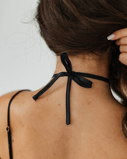 Silk rose choker