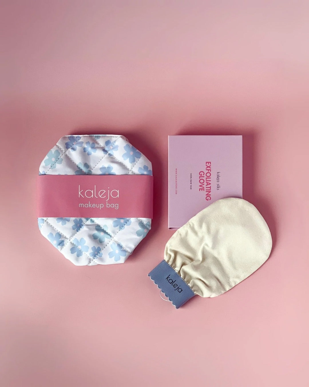 Makeup bag + silk exfoliating glove set