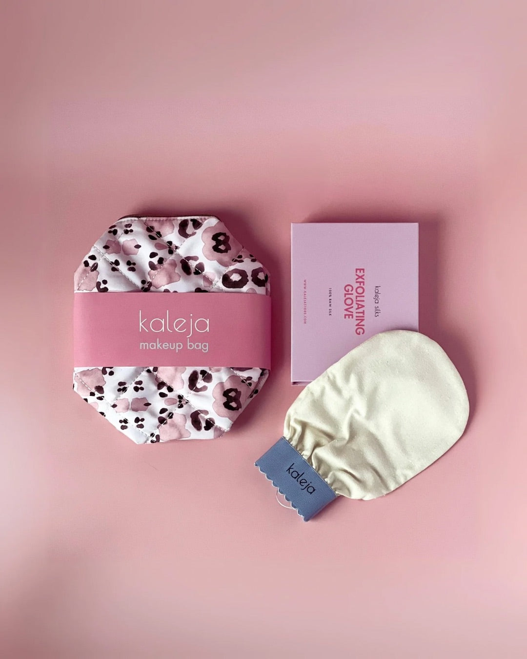 Makeup bag + silk exfoliating glove set