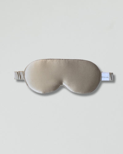 Eyelash protecting silk eye masks