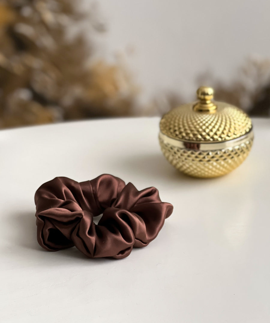 silk hair tie, zīda matu gumija , zīda gumija , kaleja silks, kaleja store, mulberry silk, brown, brūna
